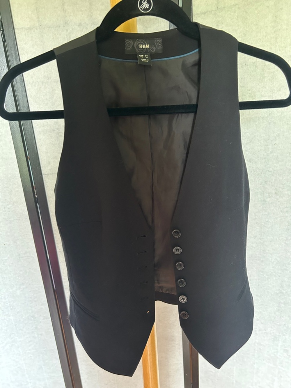 H&M Black Women's Fitted Button-Front Vest
